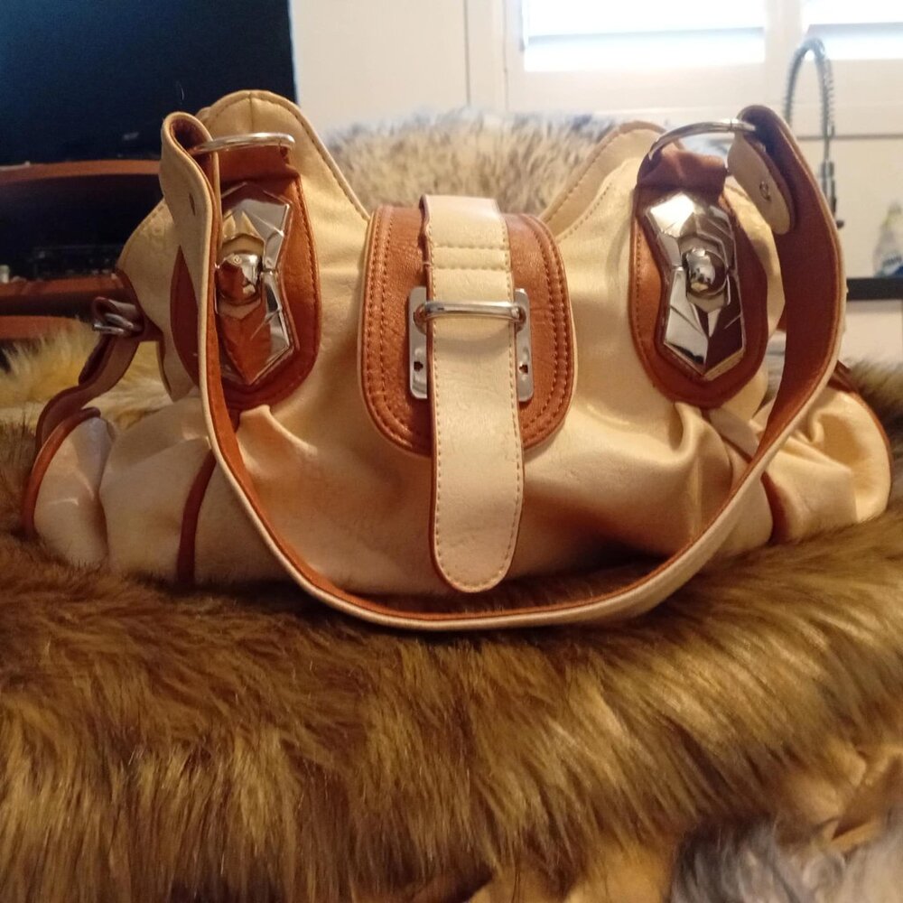 Vintage Y2K Hobo Style Handbag | Cream & Tan | Silver Hardware